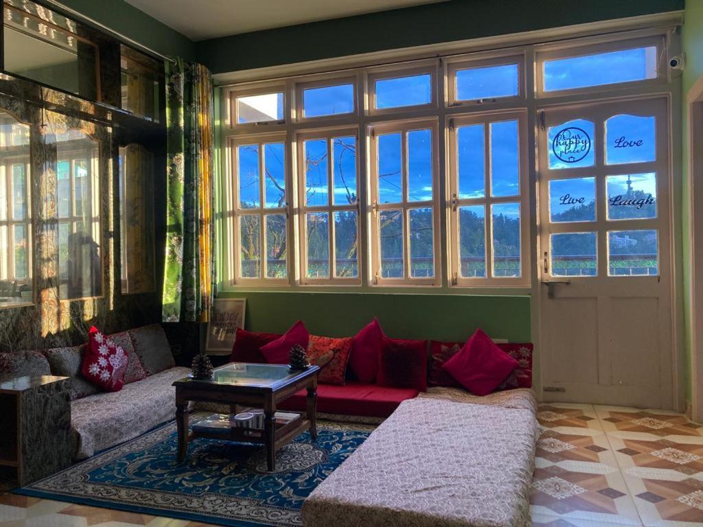 Zu-Zu Hostels Shimla Buitenkant foto