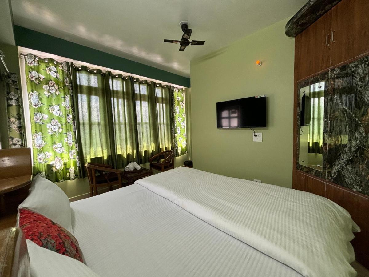 Zu-Zu Hostels Shimla Buitenkant foto